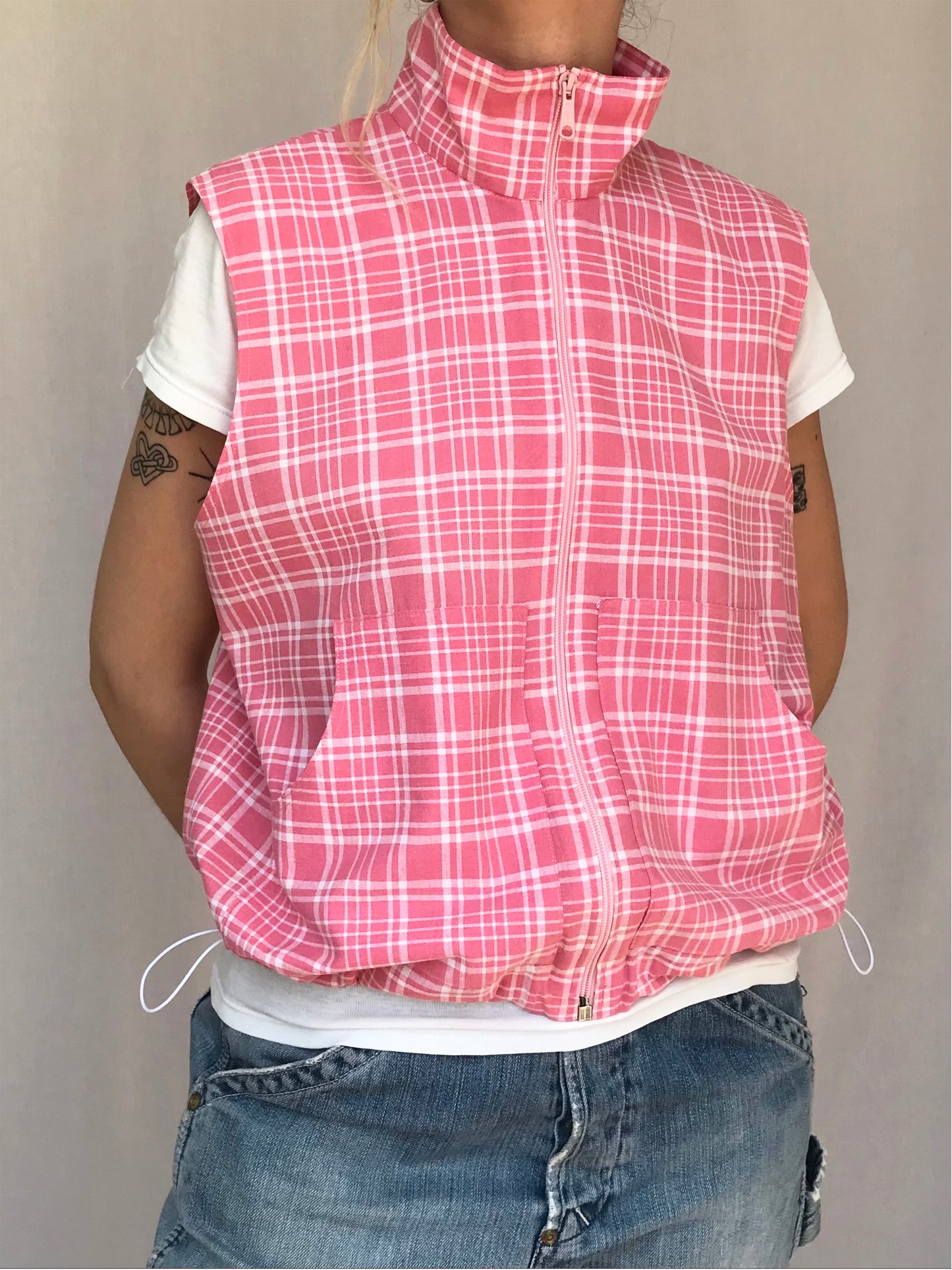 Chemise sans manche à carreaux Roses