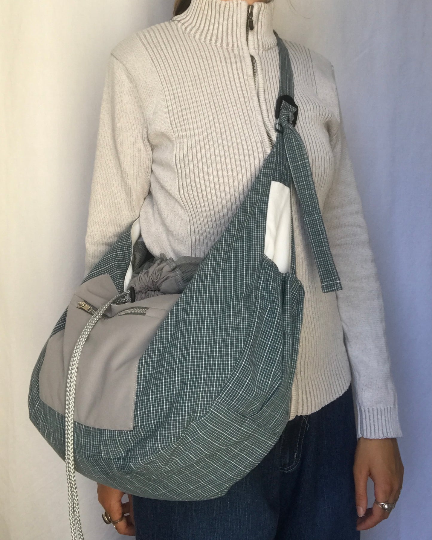 Crossbody Bag à carreaux vert et gris