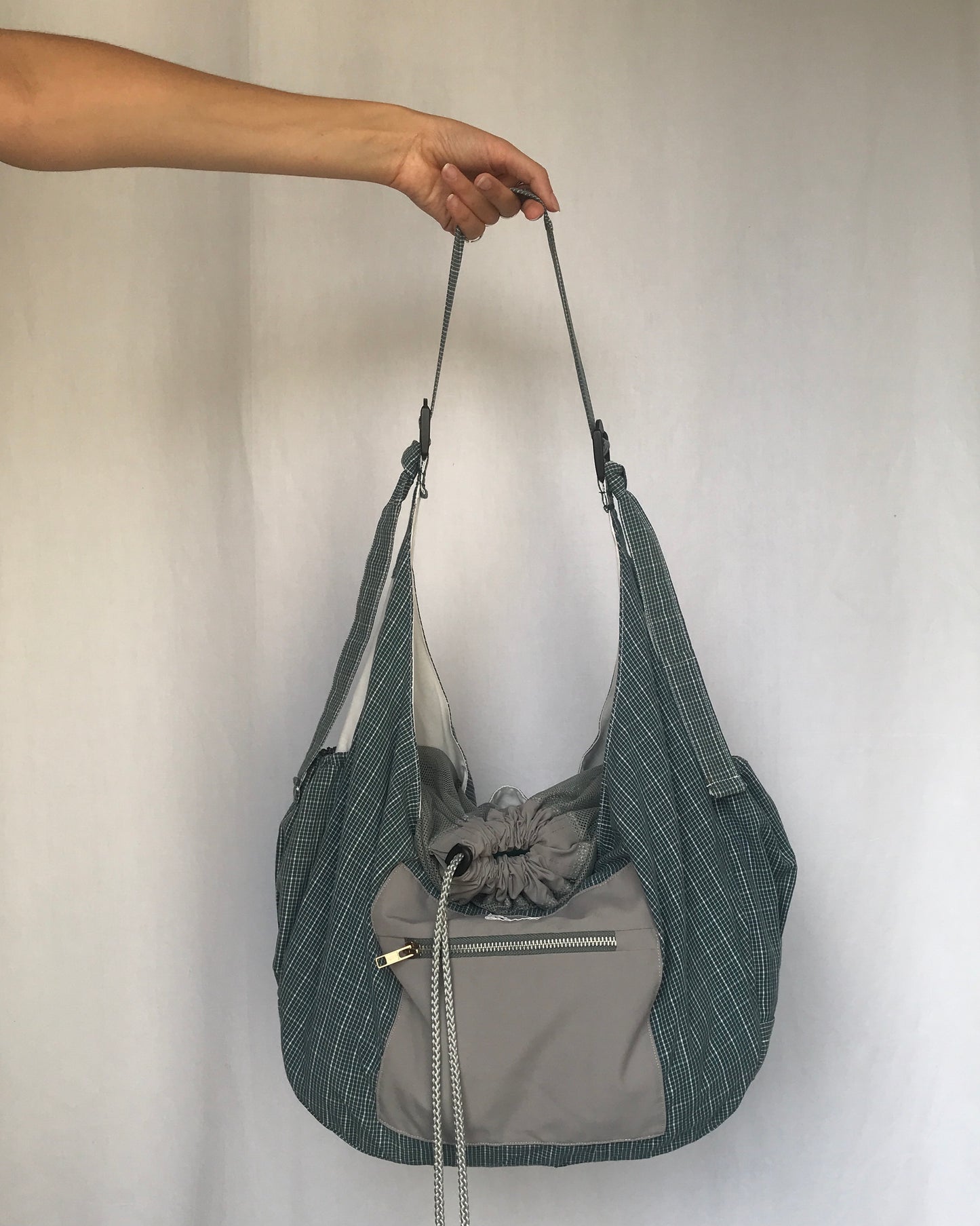Crossbody Bag à carreaux vert et gris